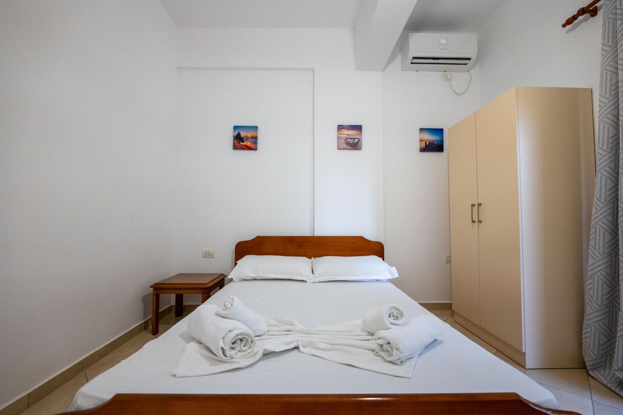 Vila Flamuri Sarandë 外观 照片