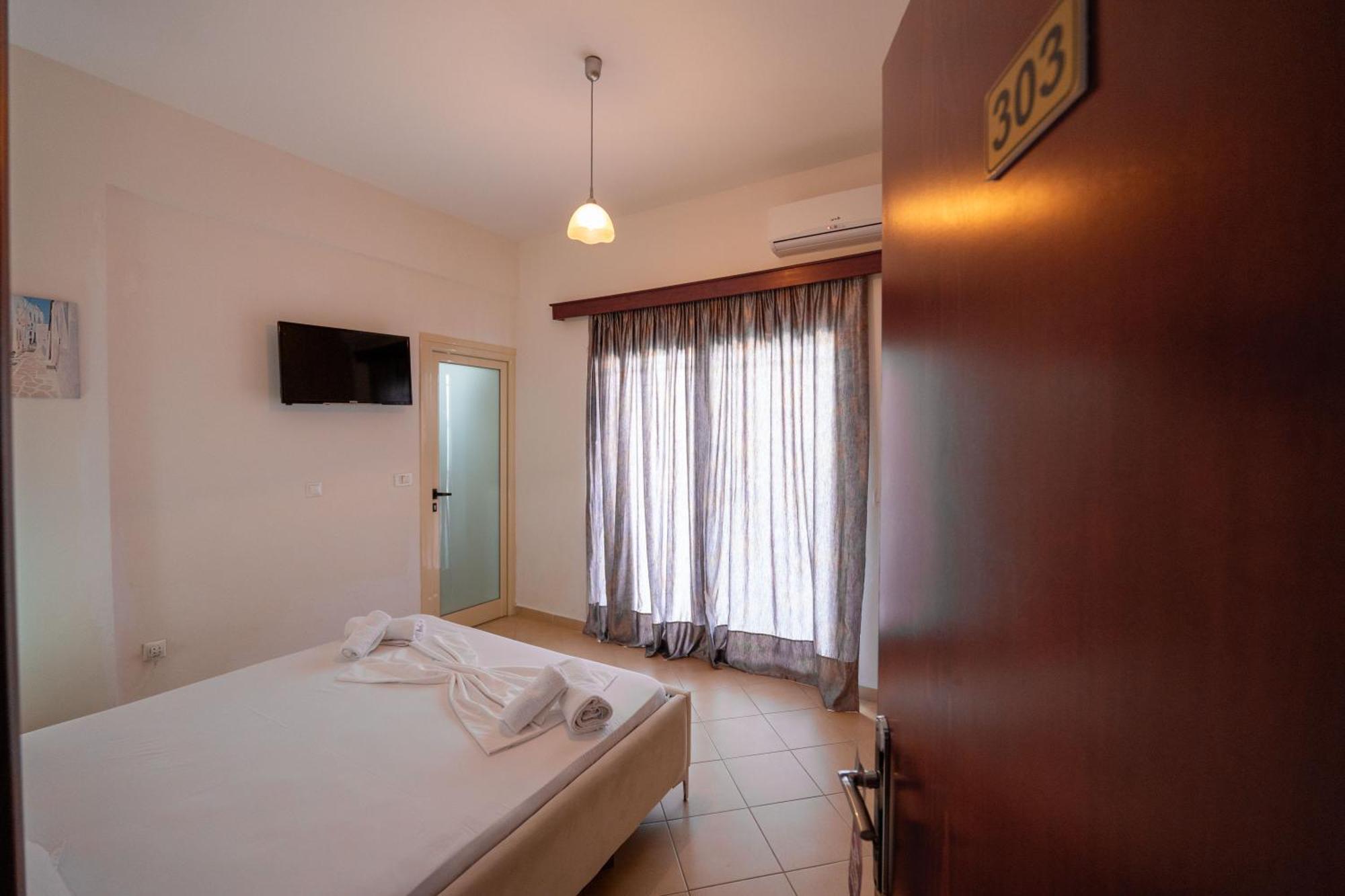 Vila Flamuri Sarandë 外观 照片